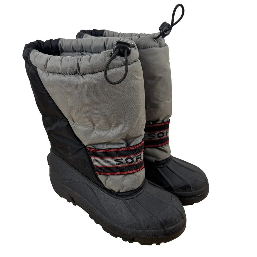 Sorel Snow Chariot Kids Winter Boots Black Gray Size 6 Youth LY1650